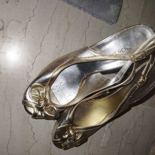 Haralas leather sandals like new, size 37.5, gold