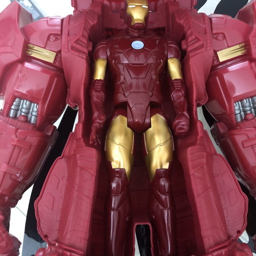 Hulkbuster 18” figure with Iron Man 12” included new