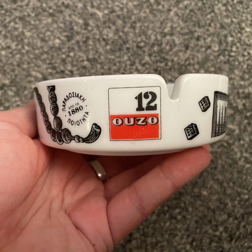 Ouzo ashtray like new, 12 ouzo