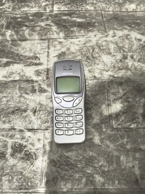 Nokia 3210 τηλέφωνο χωρίς μπαταρία, άγνωστη λειτουργικότητα