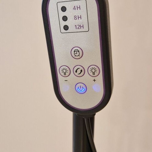 LED Grow Light BL-C80C with 4 Heads, Tripod and Timer, like new
