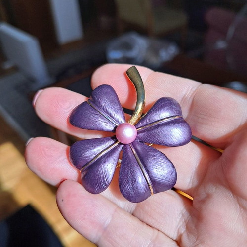 Purple metal brooch with enamel flower new, 5 cm diameter