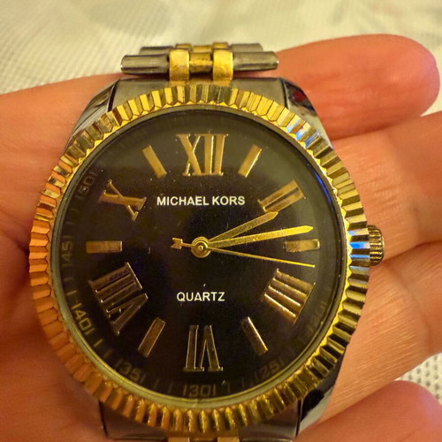 Women's watch like new, multicolor