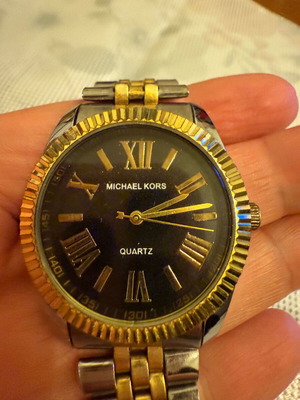 Women's watch like new, multicolor