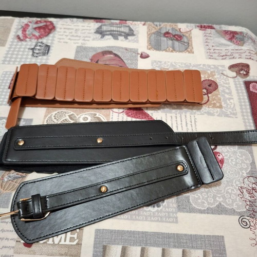 Women's wide belt in black or tan, like new, size 80
