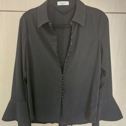 Black shirt with buttons like new, size S