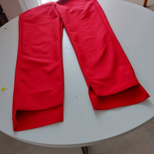 Zara Capri pants used, red, size XS