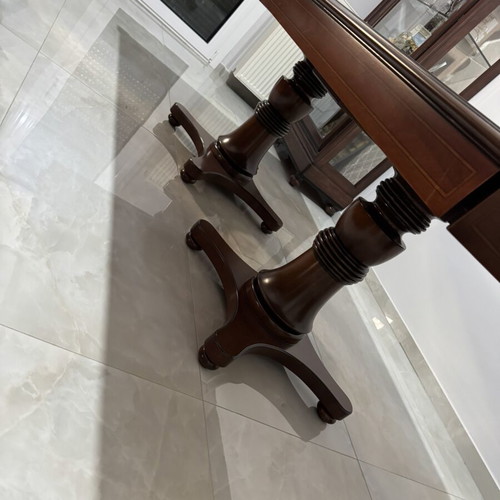 Italian dining table like new with herringbone veneer and walnut, 200x100 cm