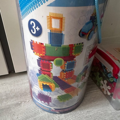 Set of 2 colorful building blocks used