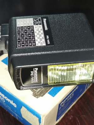Panasonic PE-145 Electronic Flash Unit used with original box