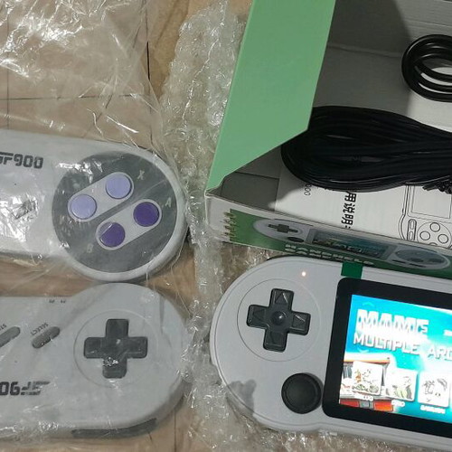 Retro Game Station portable console new with 6,164 games