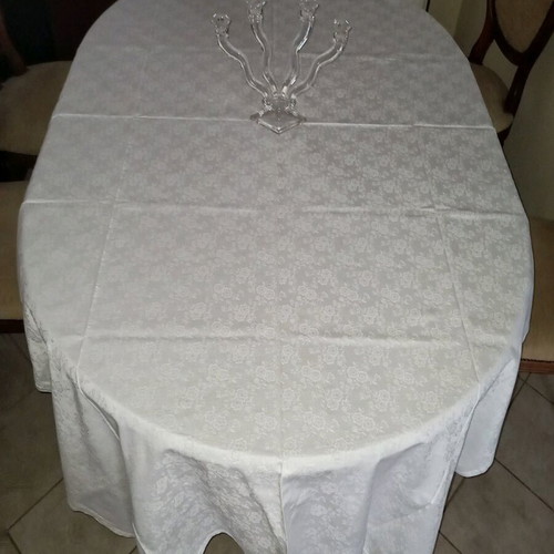 Jacquard tablecloth new with 12 floral cotton satin napkins