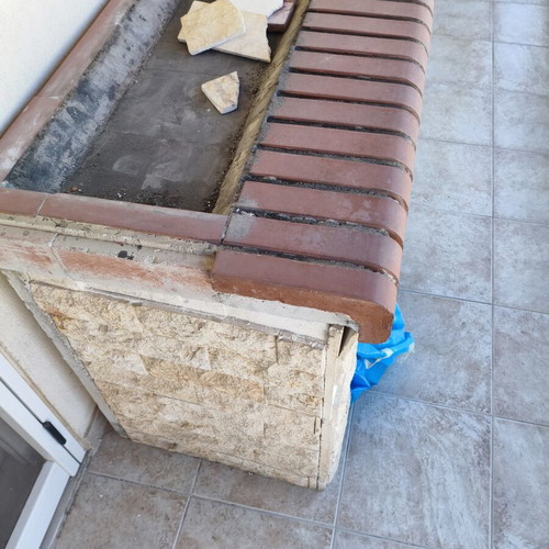 Built-in BBQ barbecue with firebricks and stone, 1.10m