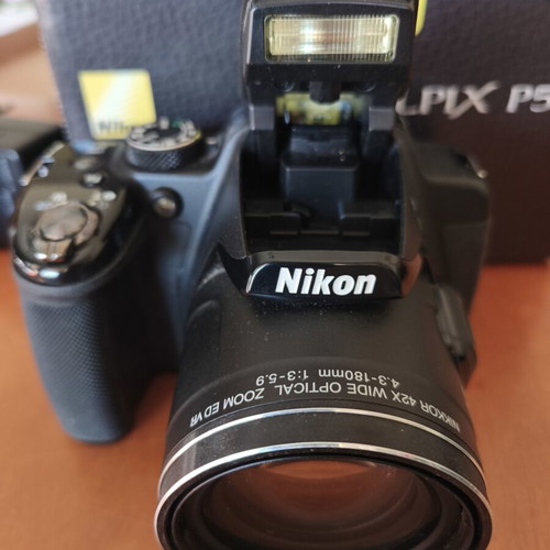 Nikon Coolpix P520 camera