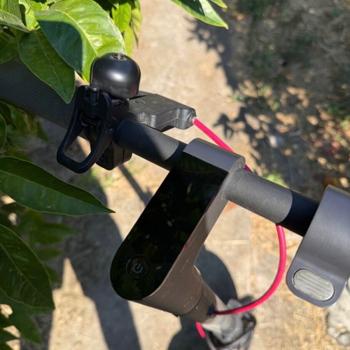 Xiaomi Electric Scooter 4 Lite used with new tires, helmet and lock