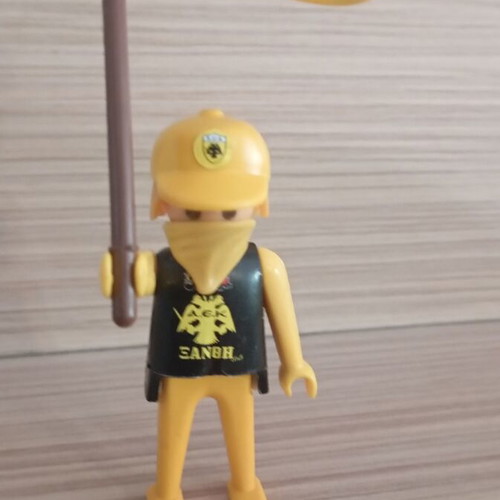 Playmobil AEK Fan Figure like new with team flag