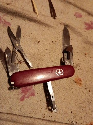 Victorinox Officier Suisse πολυεργαλείο τσέπης με ψαλίδι και τιρμπουσόν