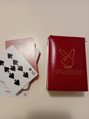 Play Boy playing cards like new, collectible with worn box