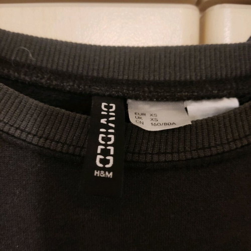 Teen sweatshirt in very good condition, size XS-S, black