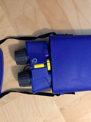 Discovery Channel Kids Binoculars with Compass and Carrying Case used