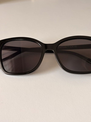 H&M sunglasses unused, black without damage