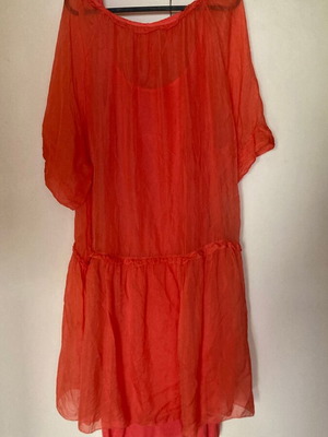 Coral silk dress with viscose lining, size M