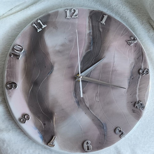Wall clock handmade from resin and wood, new, 30 cm