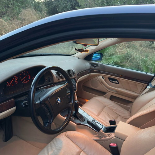 BMW E39 520i sedan like new, 2.0L petrol, automatic, 113000 km
