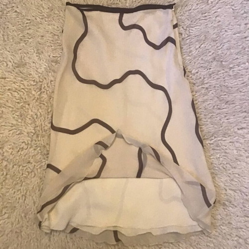 Emporio Armani vintage skirt like new, ecru with bordeaux patterns, size S