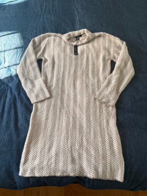 Jacquard dress new with Lurex details, size S