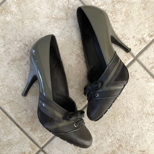 Diesel green pumps size 37 like new