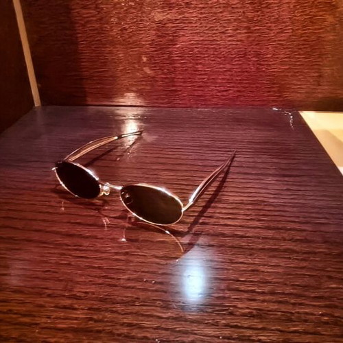 Bottega Veneta sunglasses like new, gold color