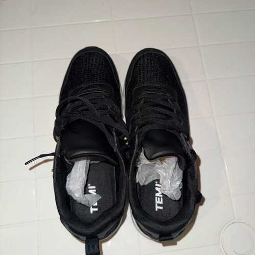 Men's Sneakers TEMI Black Size 44 like new
