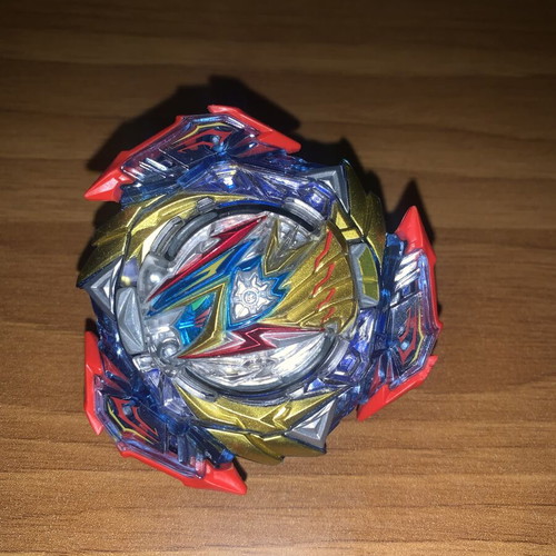 Beyblade Burst Valkyrie Takara Tomy like new