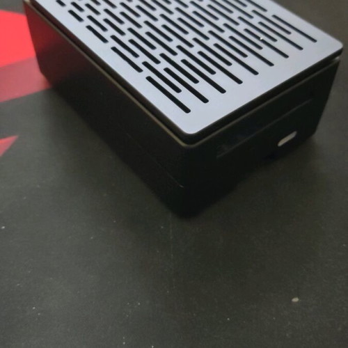 Raspberry Pi 5 case like new, plastic with anti-slip feet