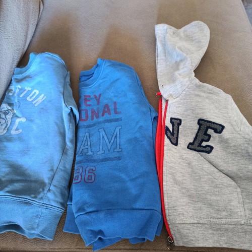 Sweaters and jacket used, pack of 3 pieces for 18 months