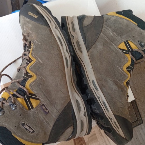 Meindl Minnesota Pro GTX hiking boots, grey and orange