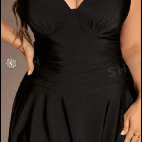 One-piece swimsuit like new, black, sizes L - XL