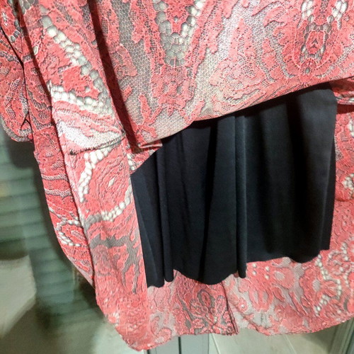 Red wrap dress like new, midi with belt and removable pads