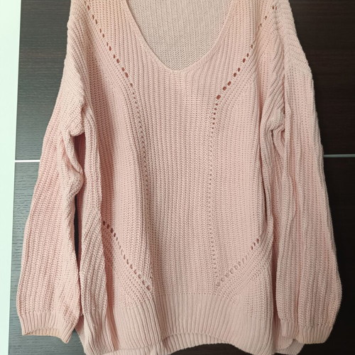 Stradivarius pink pullover like new, wide fit