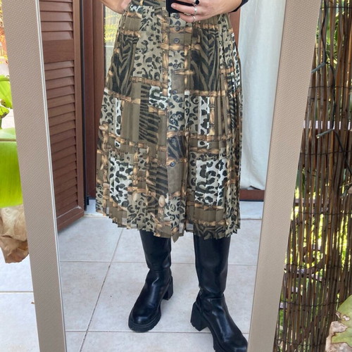 Animal print skirt like new, size L, beige and brown
