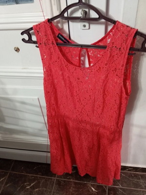 Batida women's knee-length dress coral lace like new, size M