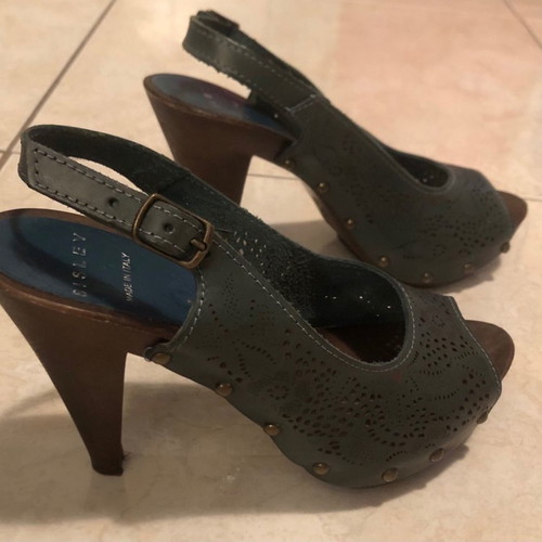 Sisley blue-green sandals with 10cm wooden heel like new