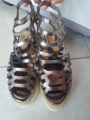 Summer platform sandals silver like new, size 40