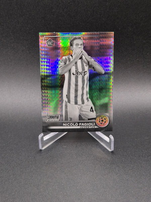 2022-23 Topps UEFA Stadium Club Chrome Nicolo Fagioli Black White Prism /350 Rookie RC Juventus