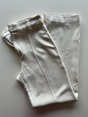 Zara Pants Ecru Medium used