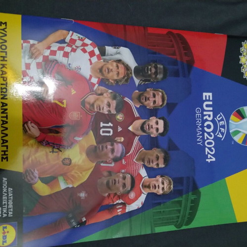 Sticker album with 51 stickers