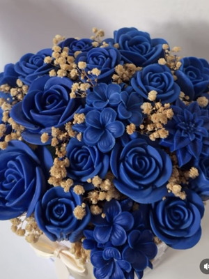Bouquet composition new, customizable color and scent