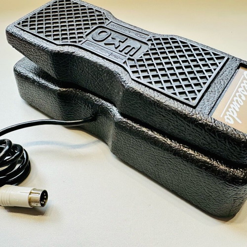 EKO Crescendo volume/expression pedal used, vintage