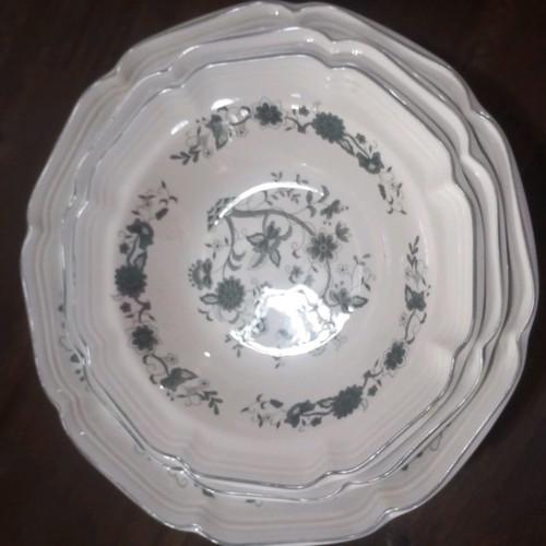 Vintage salad plates used, set of 3 different sizes